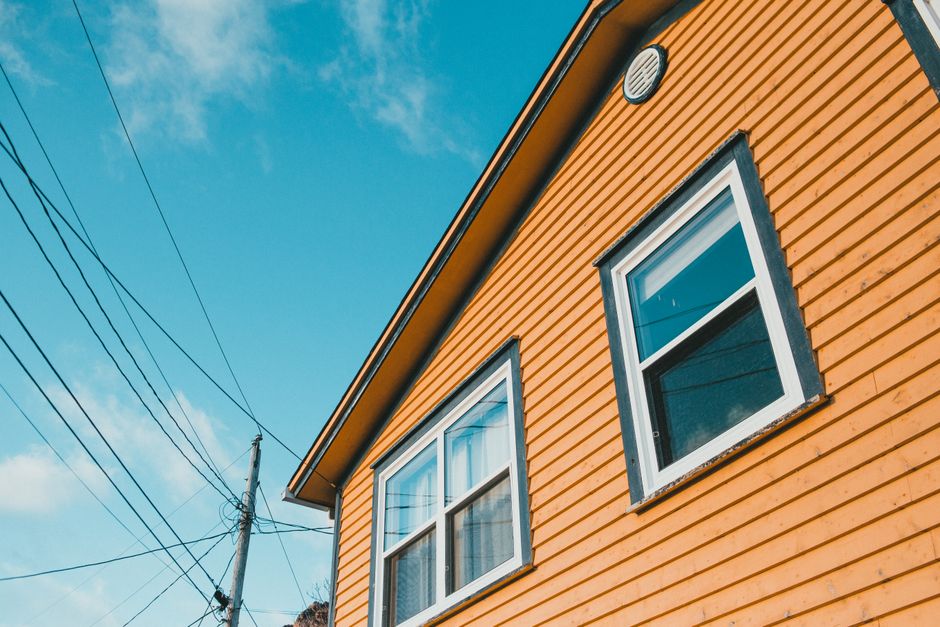 Koele tinten bevorderen efficiënte koeling van huis. Koele tinten bevorderen efficiënte koeling van huis.